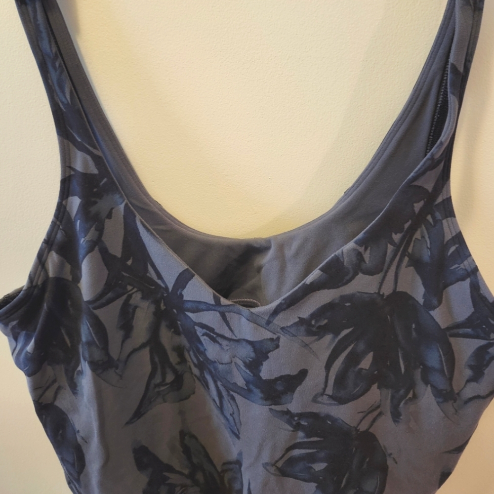 Lululemon Athletica Charcoal Gray Floral Tank Size 12